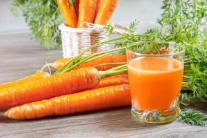 Công dụng và những lưu ý khi dùng củ cà rốt (củ cải đỏ)