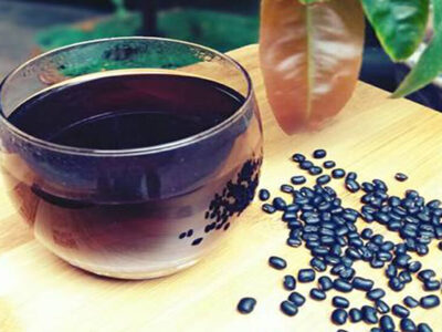 Nước đậu đen rang – “thần dược” của phái đẹp hiện nay